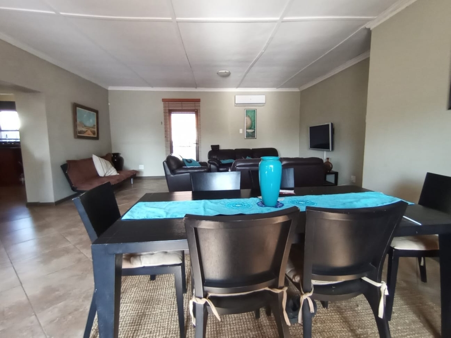 6 Bedroom Property for Sale in Vredefort Free State